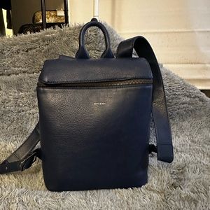 MATT & NAT backpack in navy.